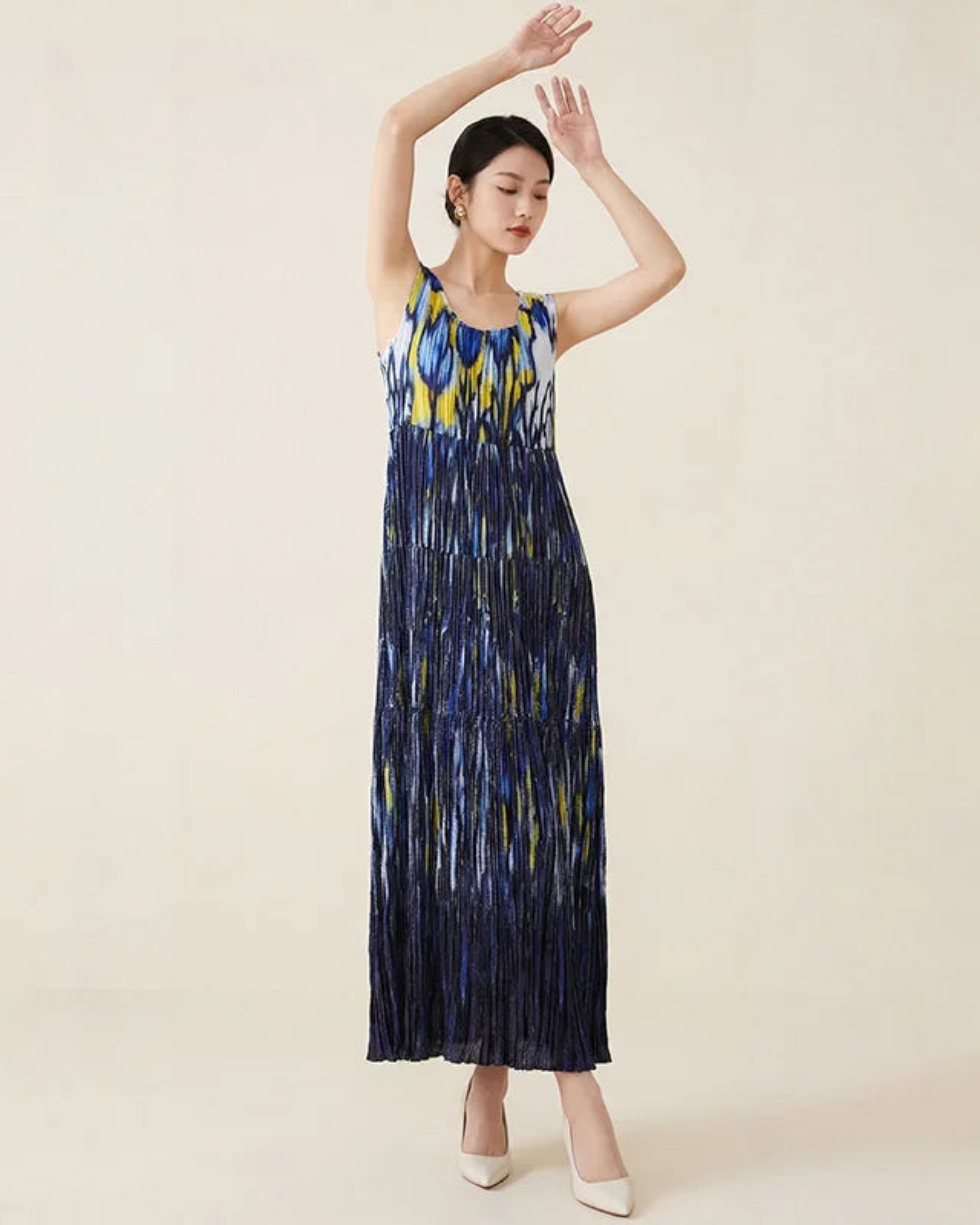 . Pleated Textured Sleeveless Midi Dress Luxury Japanese-Designer