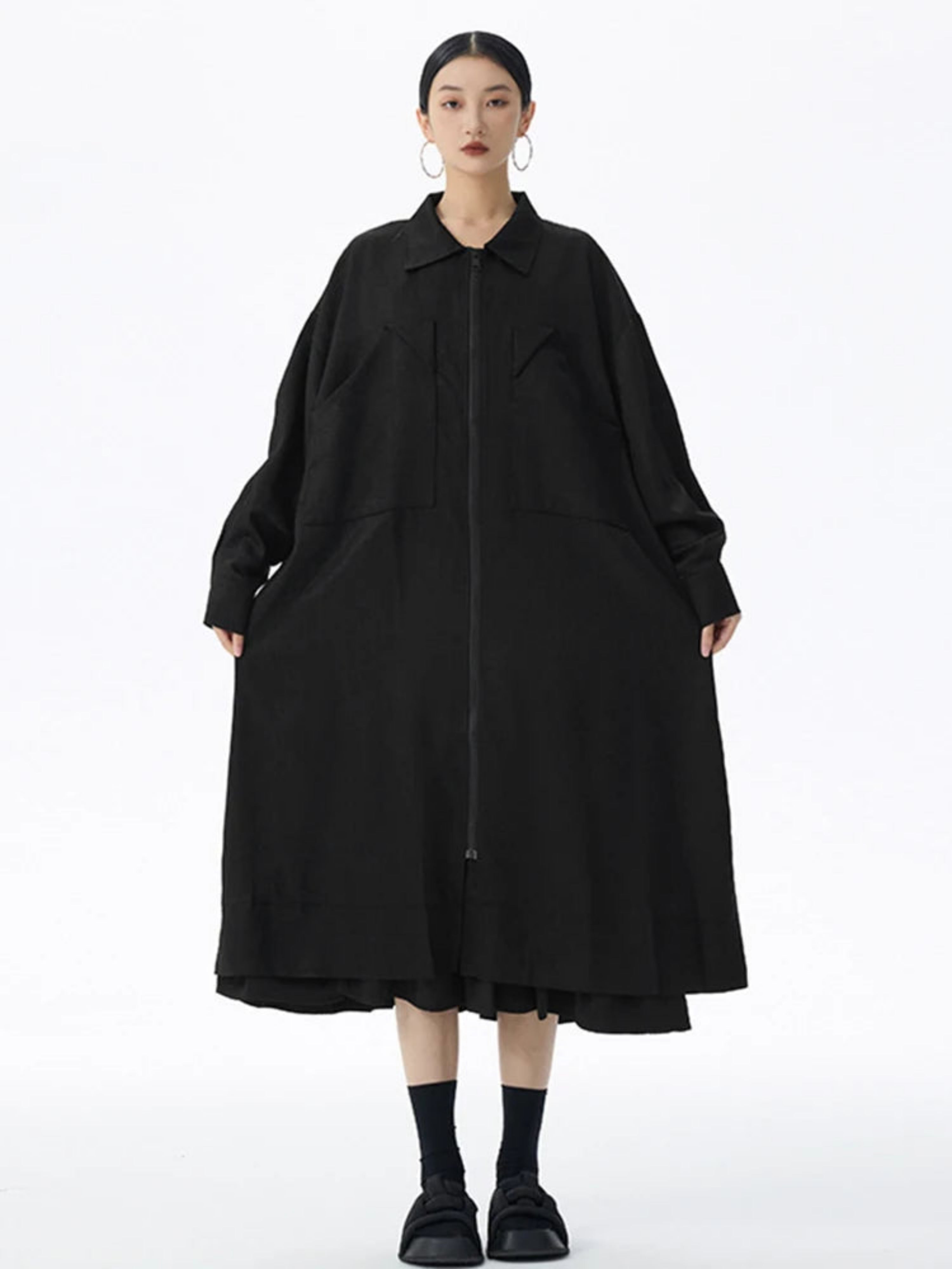 Avant-Garde Lightweight Oversized Maxi Coat – Zip-Front Duster