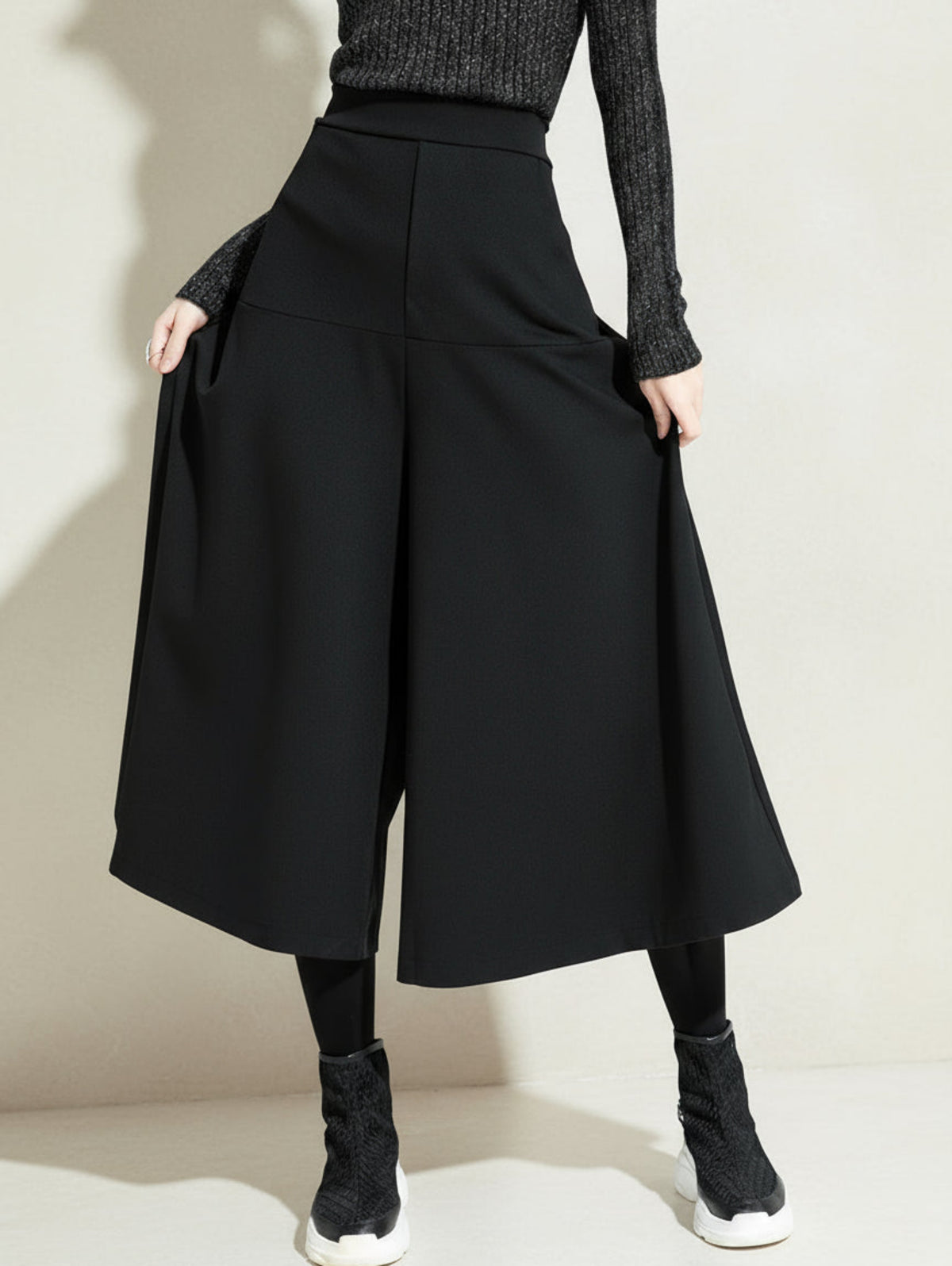 Designer High-Waist Culottes – Wide-Leg Luxury Casual Pants