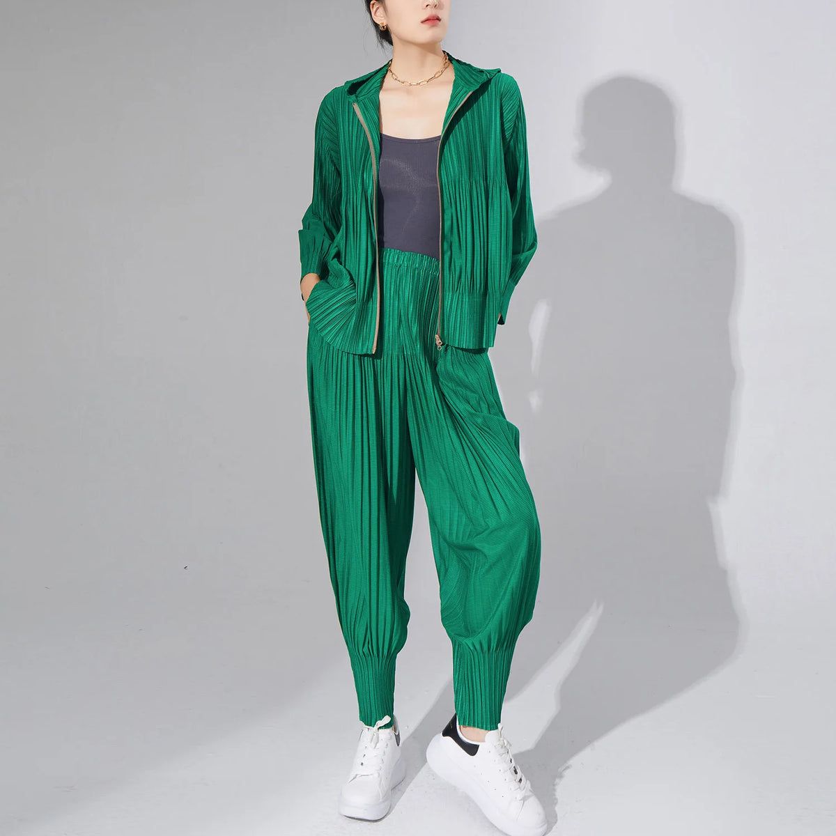 Designer Pleated Set: Modern Harem Pant Suit with Hoodie, Long Sleeves, High-End Loungewear
