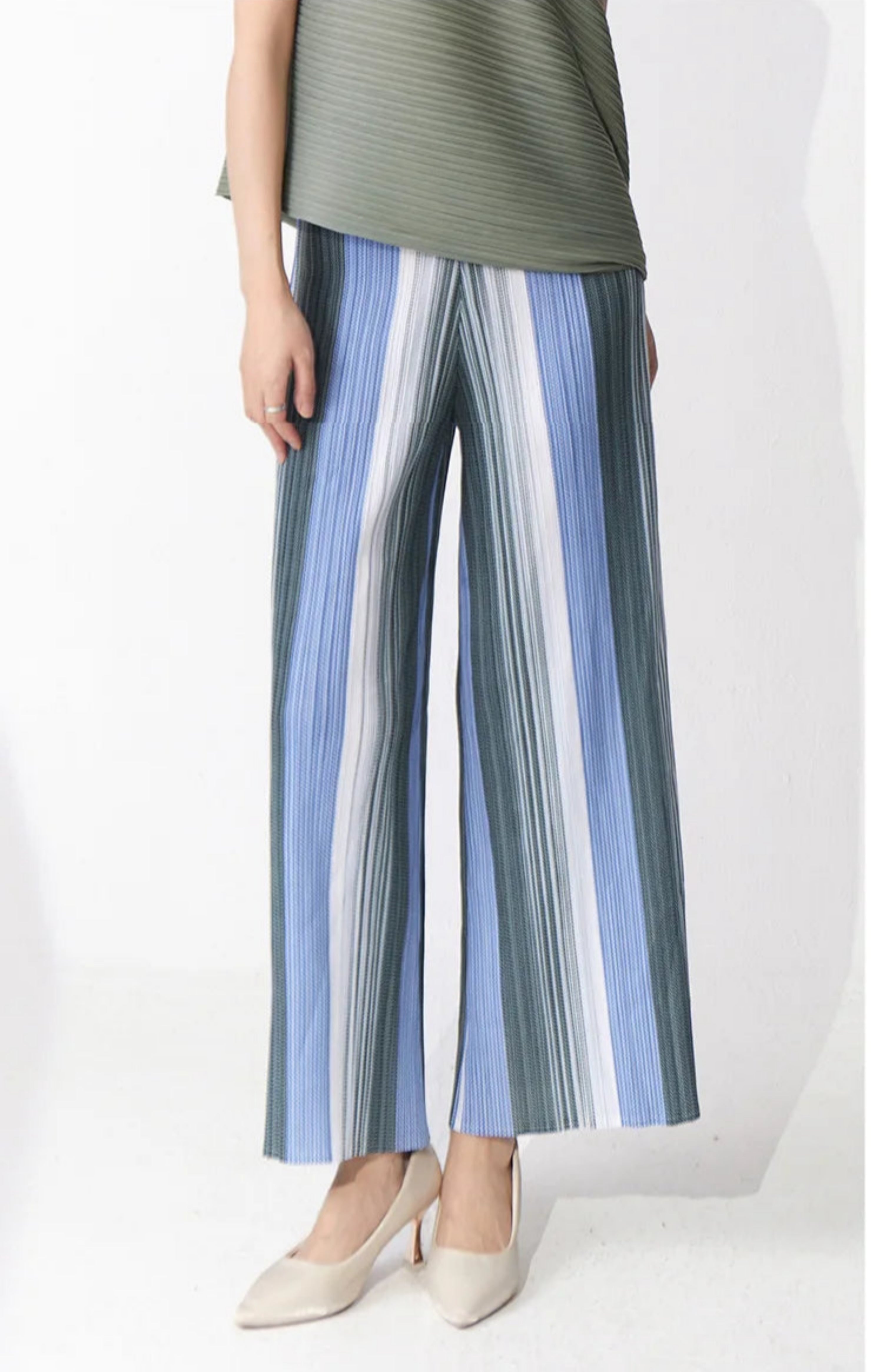 Designer Striped Pleated Wide Leg Pants, Palazzo Style, Modern Occasion Wear