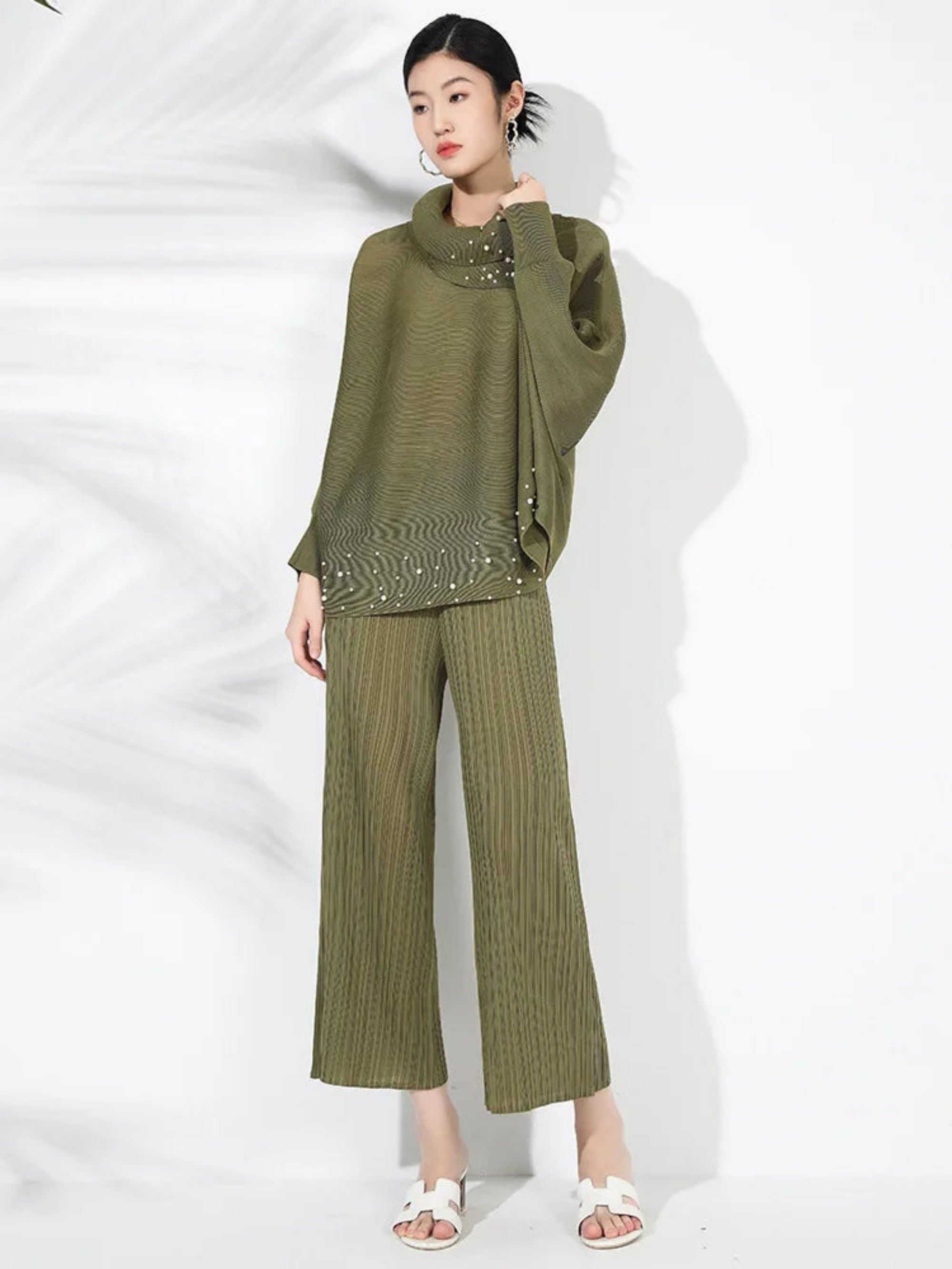 Elegant Beaded Plissé Pleated Sweater & Pant Set HEYFANCYSTYLE - Green