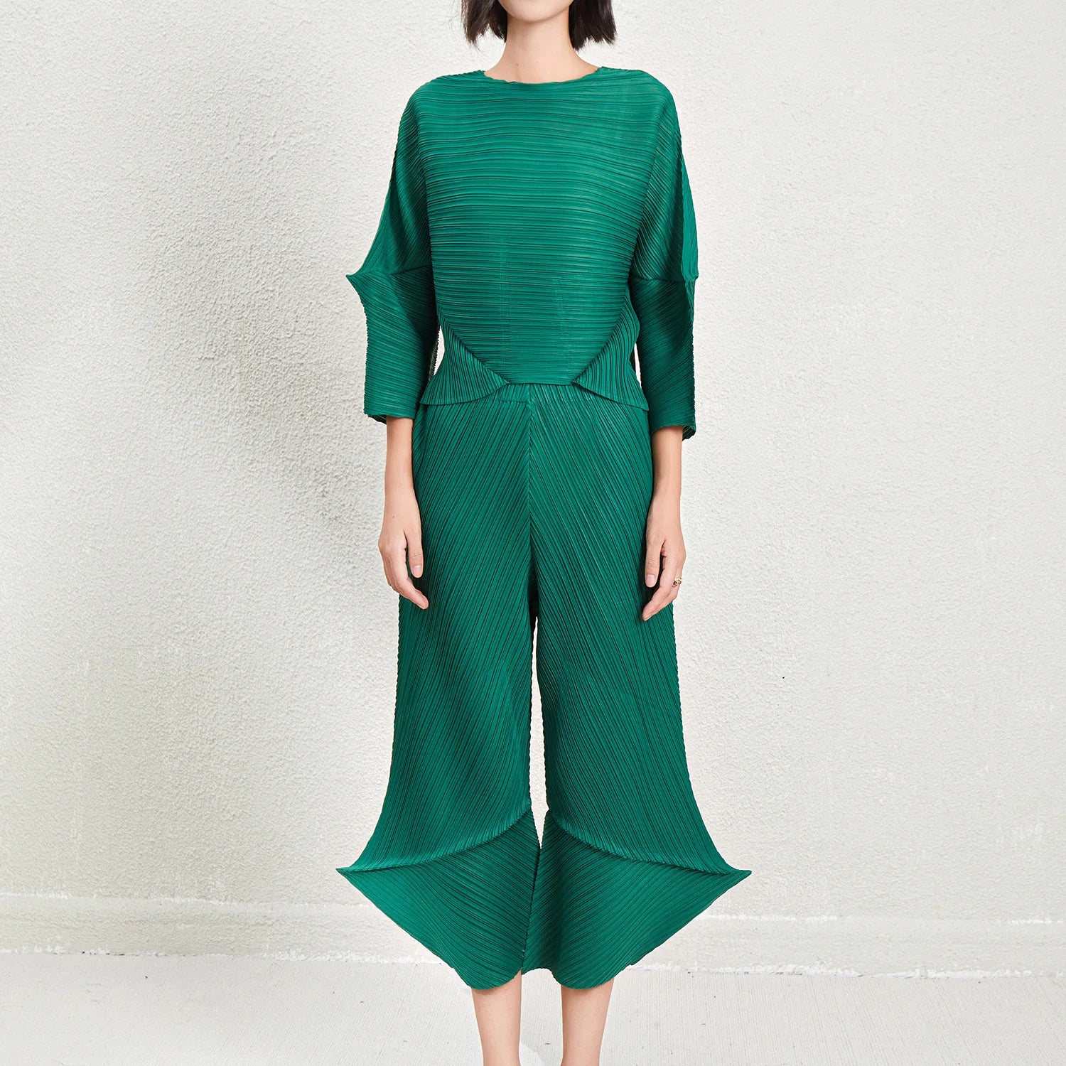 Elegant Women's Pleated Co-ord - Wide Leg, Kimono Sleeve, Luxury Crepe