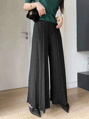 Fluid Pleated Wide-Leg Trousers: High-Rise, Full Length, Modern Style