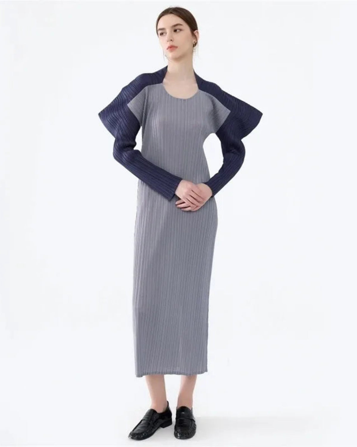Formal Japanese Plissé Midi Dress – Unique Pleated Long-Sleeve Designer Style