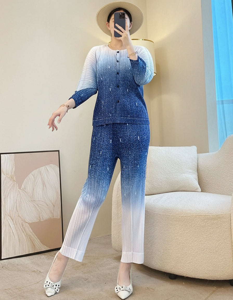 Formal Travel Luxury Japanese Plissé Two-Piece – Gradient Top and Flowing Pants