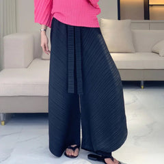HEYFANCYSTYLE Chic Pleated High-Waisted Palazzo Pants - Designer Collection

