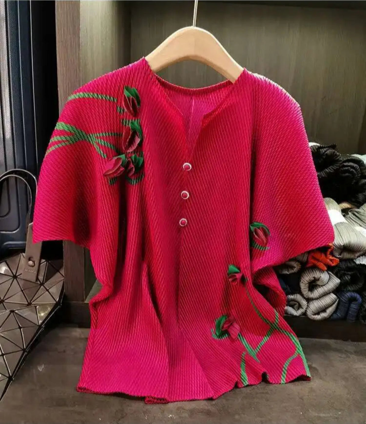 HEYFANCYSTYLE Japanese Women's Luxury Pleated Stretchy Floral Blouse