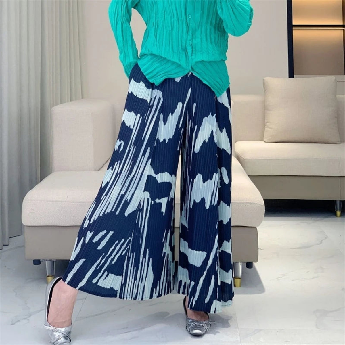 HEYFANCYSTYLE Women's Flowy Japanese Pleated Wide-Leg Pants Luxury