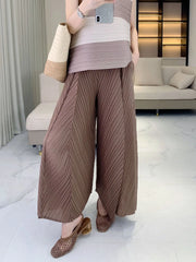 Haute Couture Plissé Pants: Elegant Elastic Waist Design | HEYFANCYSTYLE