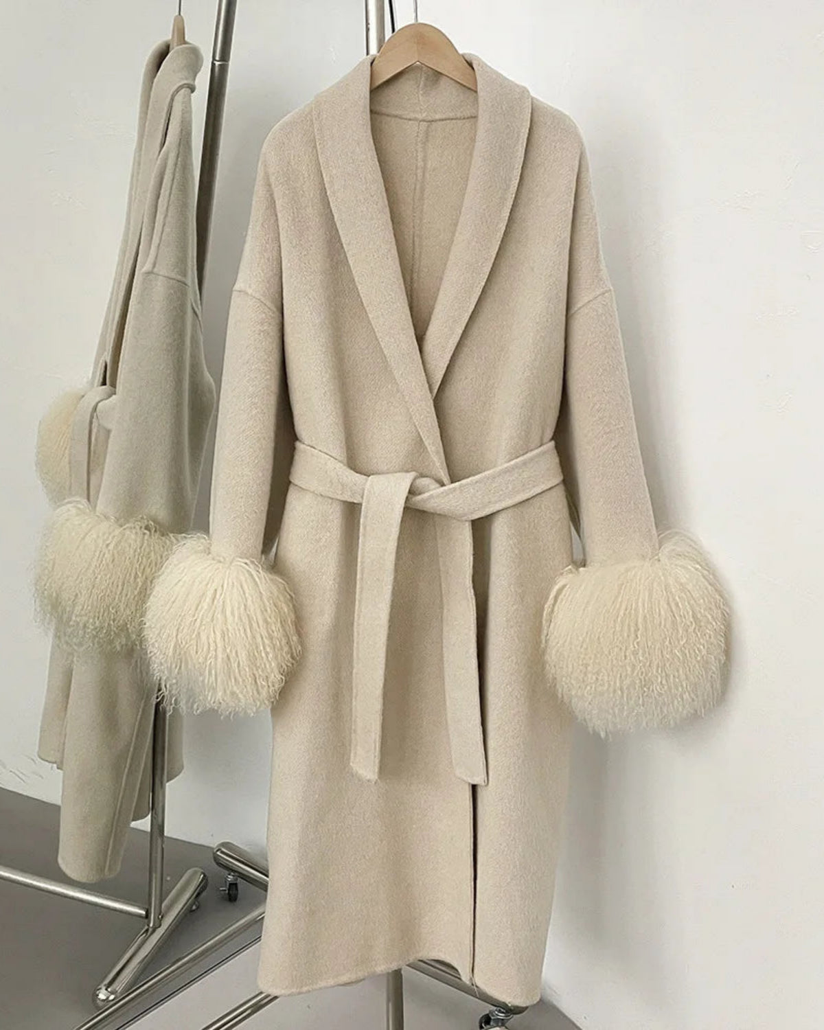Luxury Designer 70% Wool Long Coat Fur Cuff Shawl Collar Wrap Style Winter Outerwear