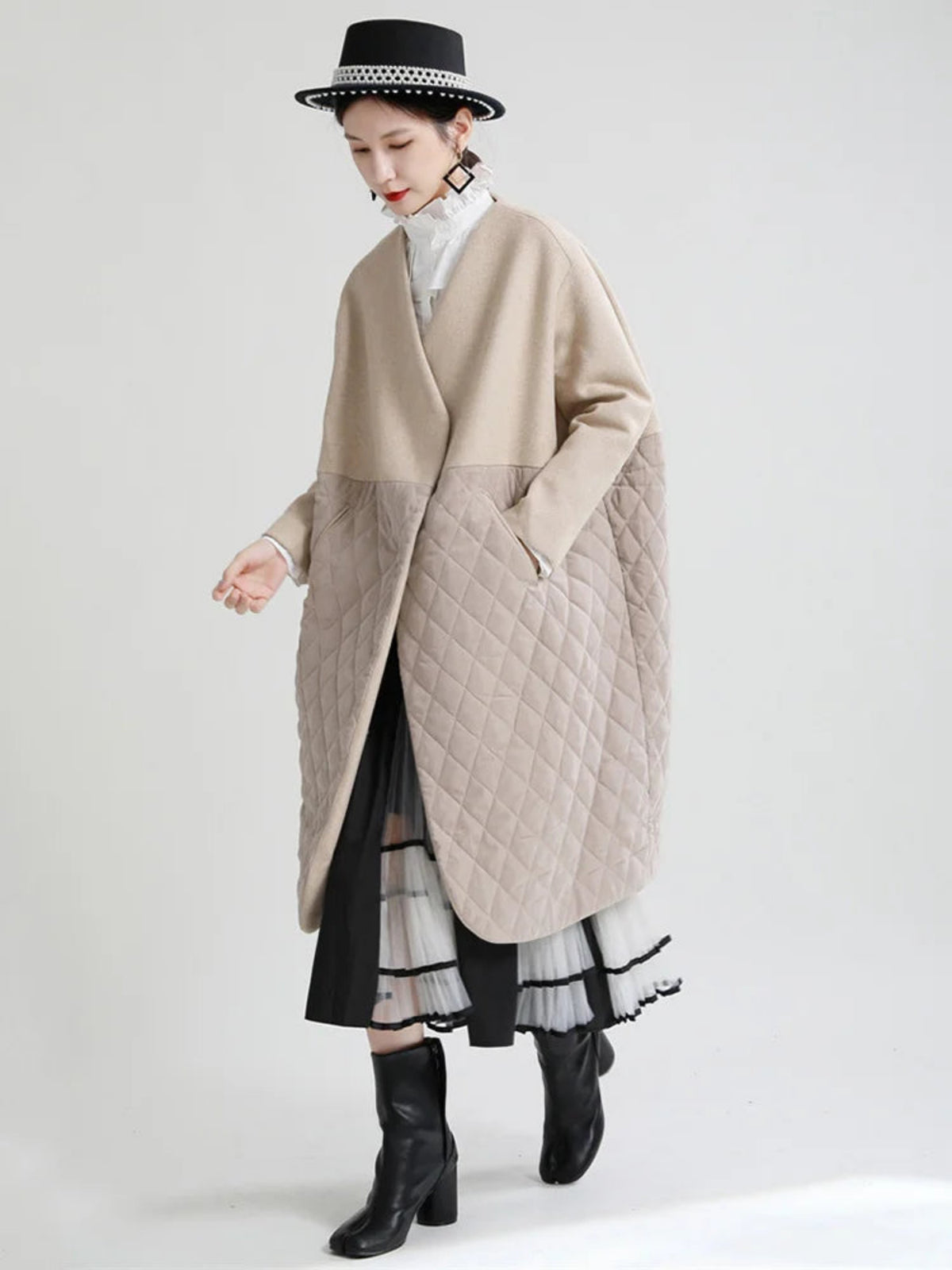 Luxury Designer Two-Tone Panel Overcoat Beige Cotton Blend Diamond Quilted Long Cocoon Coat
