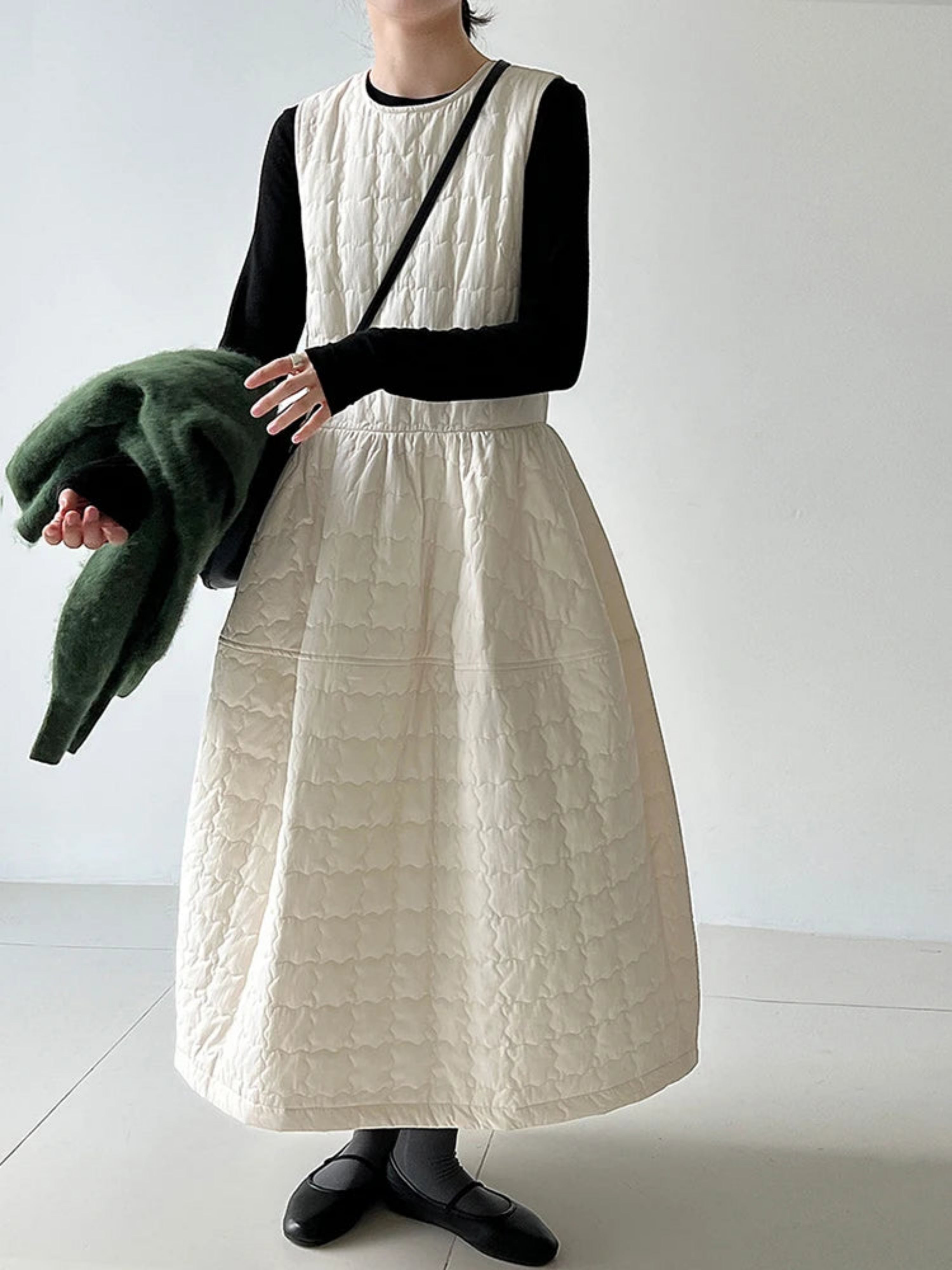 Luxury Quilted Sleeveless Midi Dress – Designer Layering Jumper for Fall & Winter