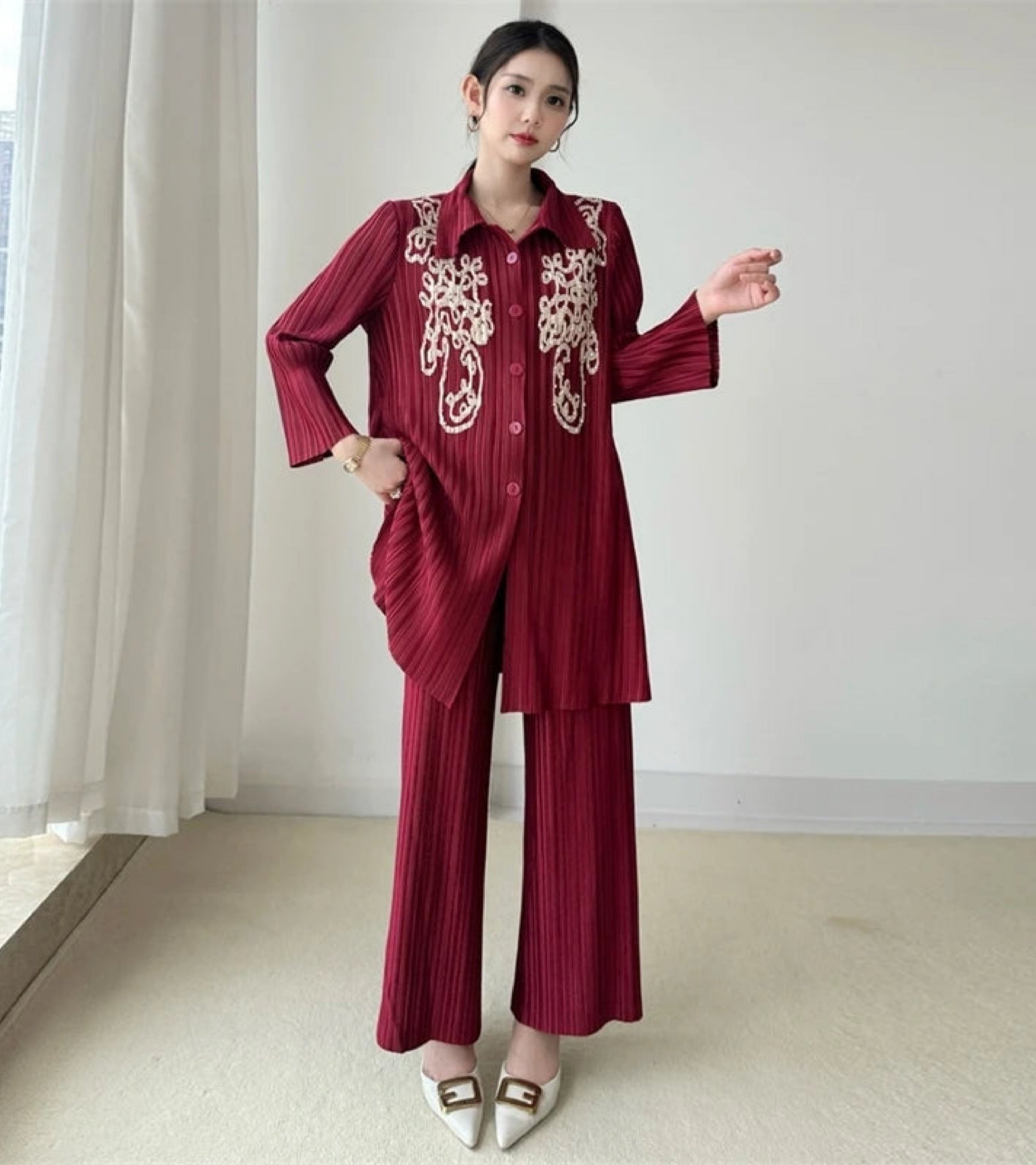 Luxury Travel Lightweight Pleated Trouser Set – Designer Japanese Plissé