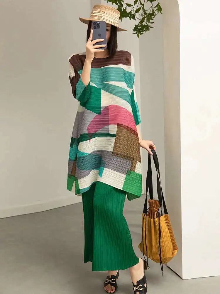 Pleated Two-Piece Set, Loose Fitting, Three-Quarter Sleeve, Textured, Modern Style