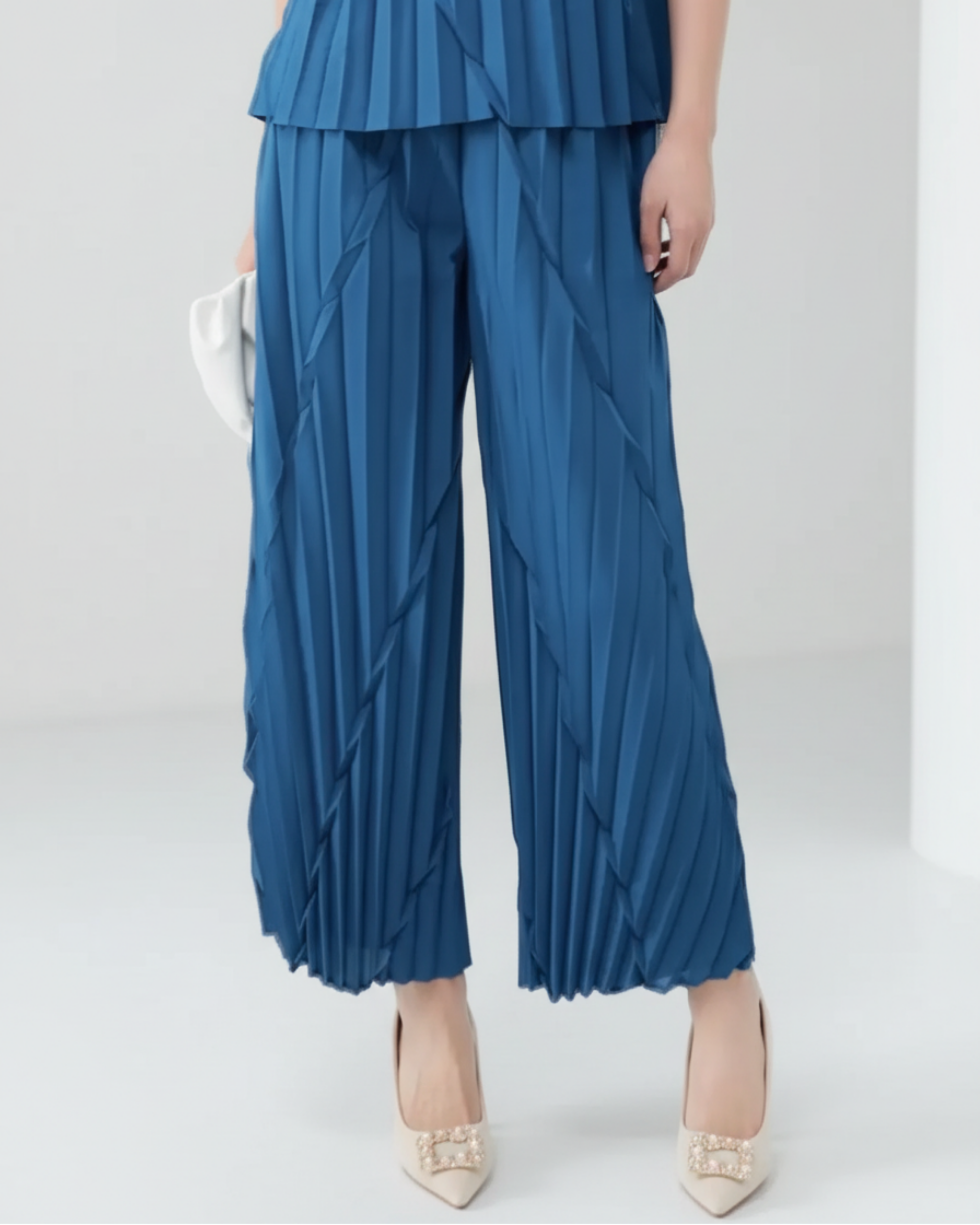 Plissé Pleated Pleats Cropped Pants – Wide-Leg