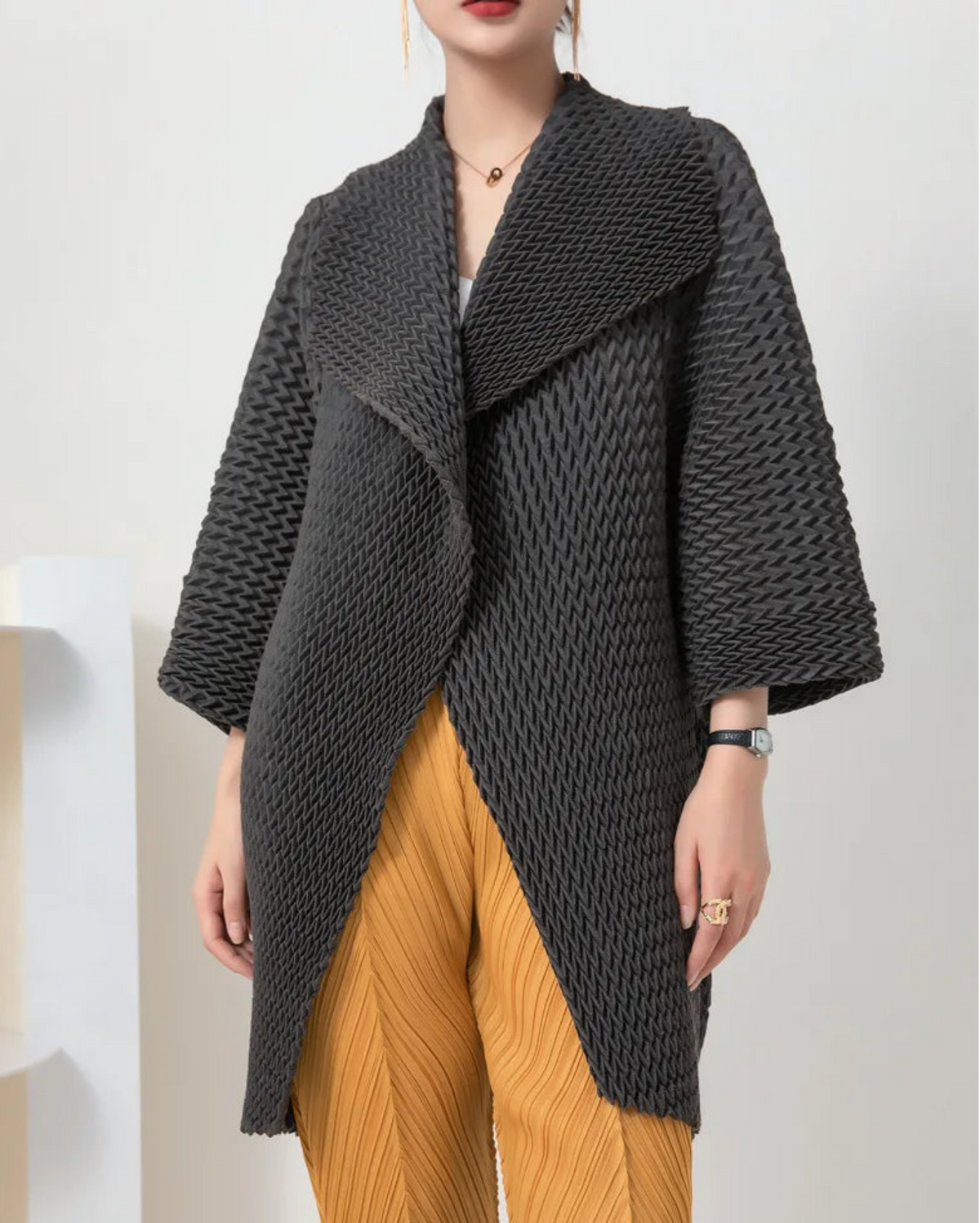 Plissé Pleated Pleats Jacket – Zigzag Texture