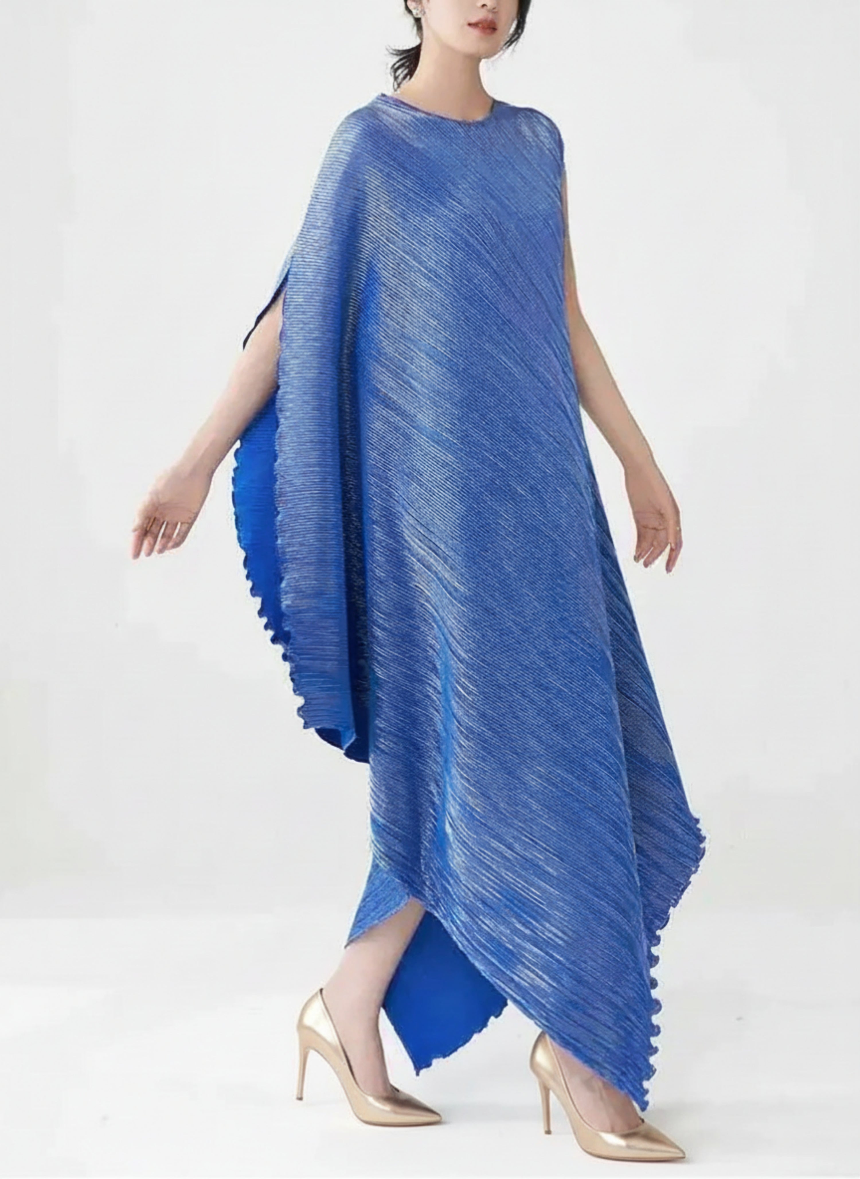 Plissé Pleats Pleated Metallic Cape Dress