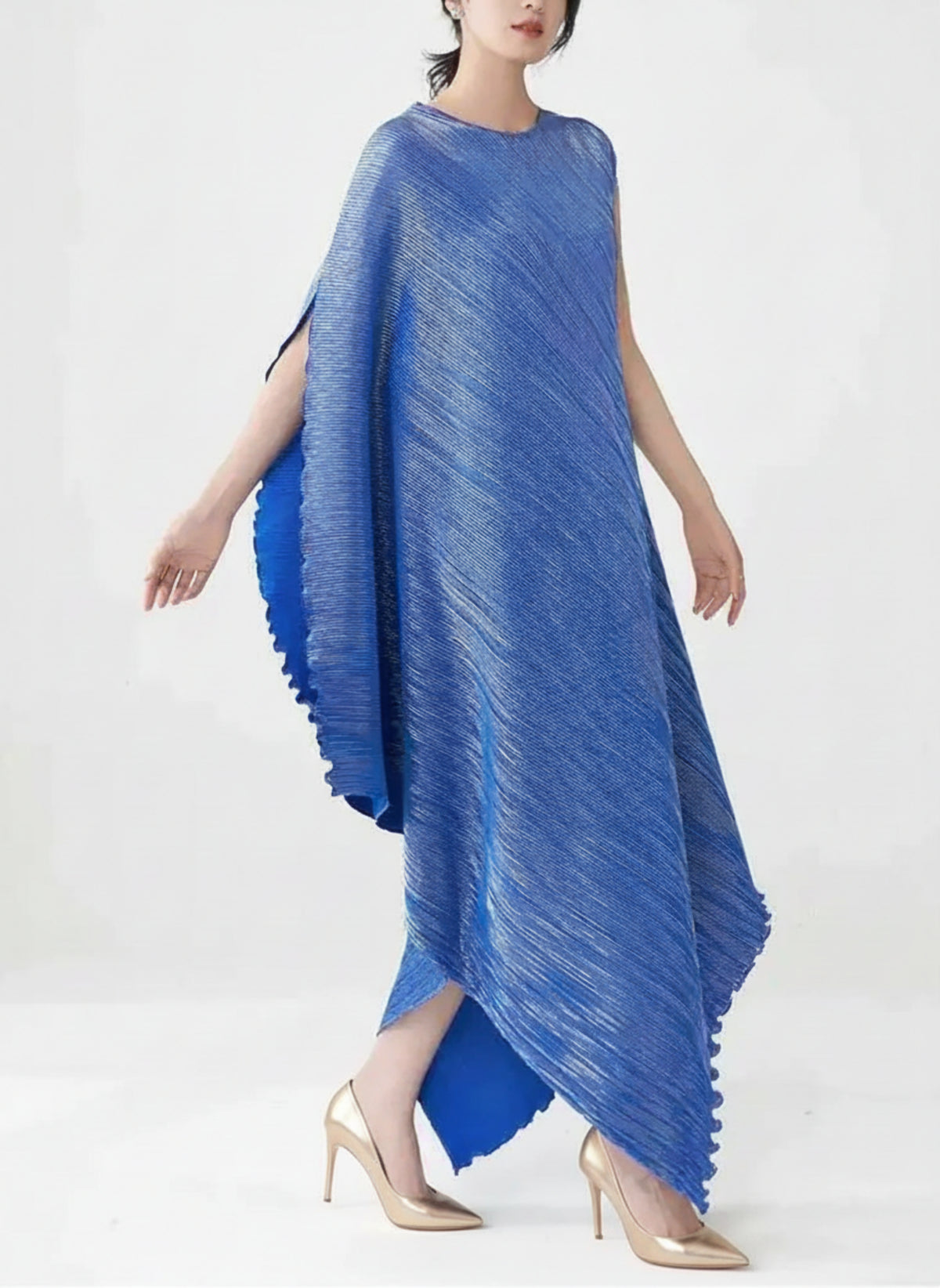 Plissé Pleats Pleated Metallic Cape Dress
