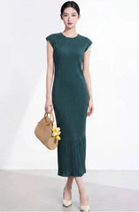 Plissé Cap Sleeve Midi Dress