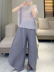 Truly Pleated High-Waisted Pants