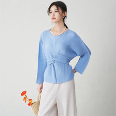 Truly Pleated Tie Back Blouse