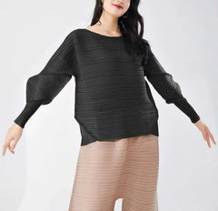 Elegant Plissé Long-Sleeve Top