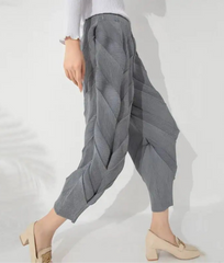 Luxury Unique Pleats Cropped Pants