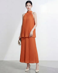 Elegant Plissé Halter Midi Dress