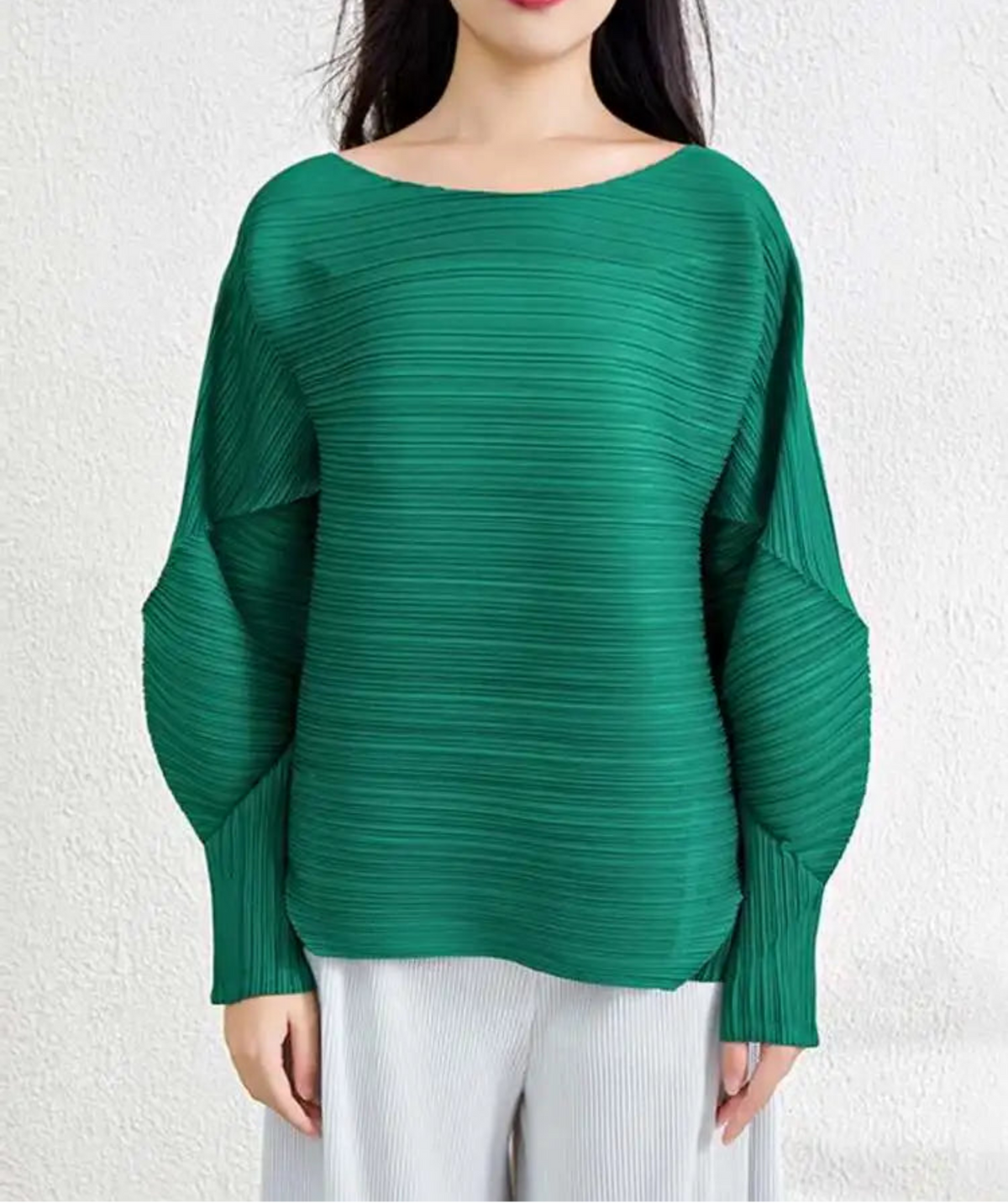 Elegant Plissé Boatneck Top
