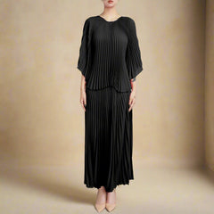 Elegant Plissé Blouse & Skirt