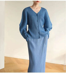 Casual Elegance Plissé Cardigan