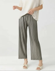 Elegant Plissé Wide-Leg Pants