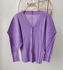 Casual Elegance Plissé Cardigan
