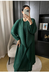 Elegant 2 Piece Pleated Midi Dress with Oversized Coat