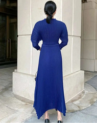 Luxury Batwing-Sleeve Plissé Dress
