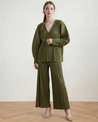 2-Piece Pleated Trouser Set