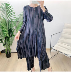 Women's 2 Piece Elegant Oversized Pleated Set