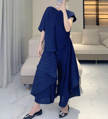 Designer Pleated 2-Piece Set