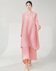 2-Piece Luxe Plissé Pant Suit