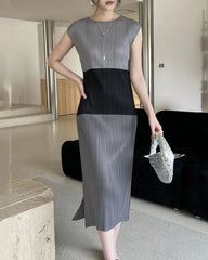 Lightweight Plissé Sleeveless Dress
