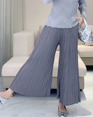 Travel & Work Plissé Pants
