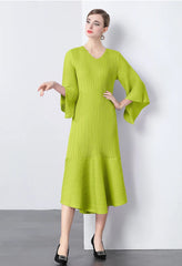Elegant Pleats Bell Sleeve Dress