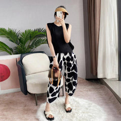 Luxury Avant-Garde Plissé Pants