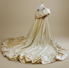Elegant Floor-Length Train Cape