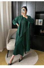 Elegant 2 Piece Pleated Midi Dress with Oversized Coat