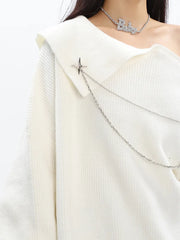 Irregular Collar Sweater with a Brooch Chain Detail