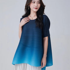 Truly Pleated Ombre Tunic Top