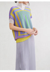 Luxury Pleats V-Neck Geometric Top