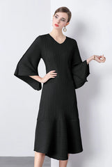 Elegant Pleats Bell Sleeve Dress